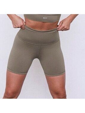 Set Active Women's Tan High Rise Luxform Biker Shorts Size XS